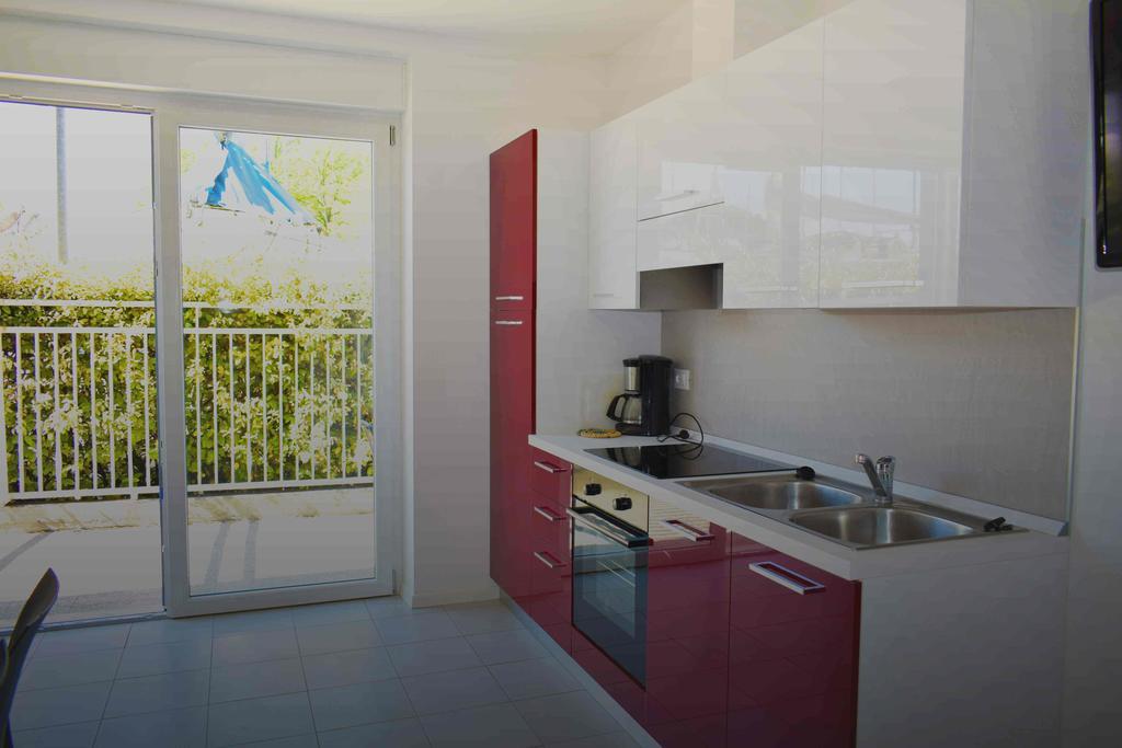 Residence Ambra ริวาเดลการ์ดา ภายนอก รูปภาพ