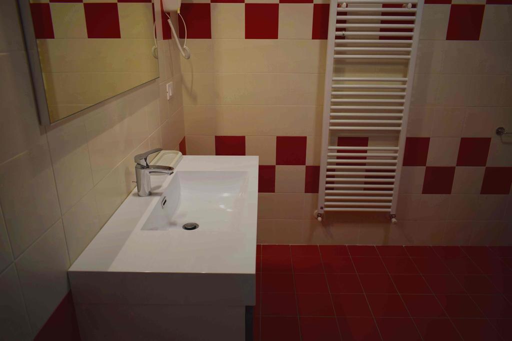 Residence Ambra ริวาเดลการ์ดา ภายนอก รูปภาพ