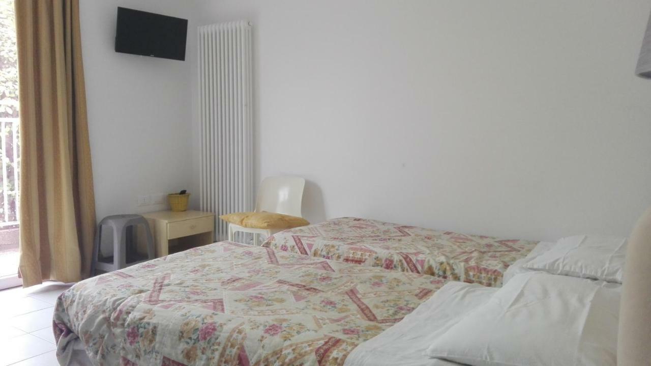 Residence Ambra ริวาเดลการ์ดา ภายนอก รูปภาพ
